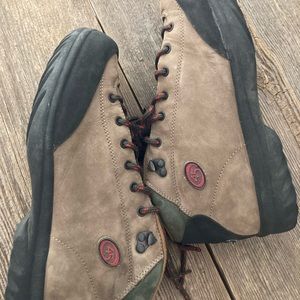 Mens Merrell Slickrock Granite Hiking Boots Size 9